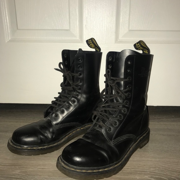 Dr. martens (Doc Marten combat boots) - Picture 2 of 8
